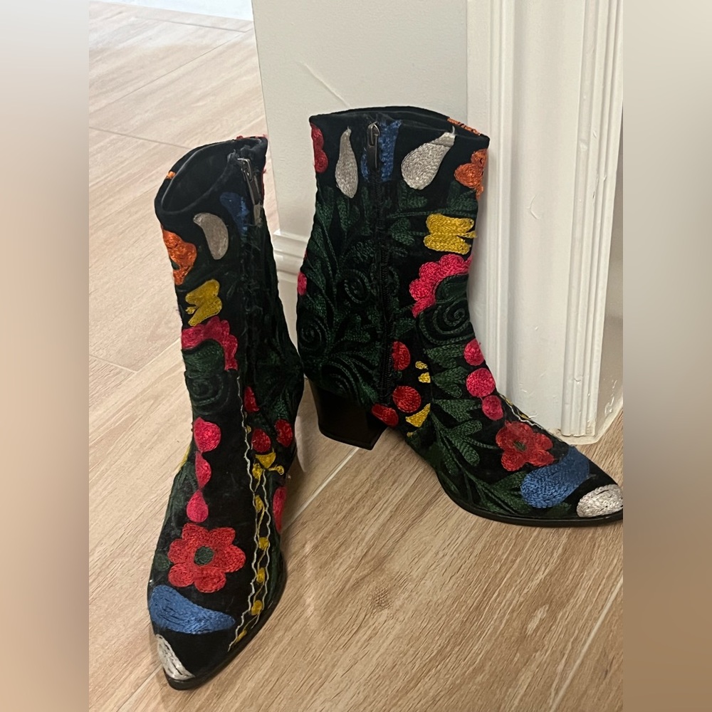 Embroidered Boots - image 2